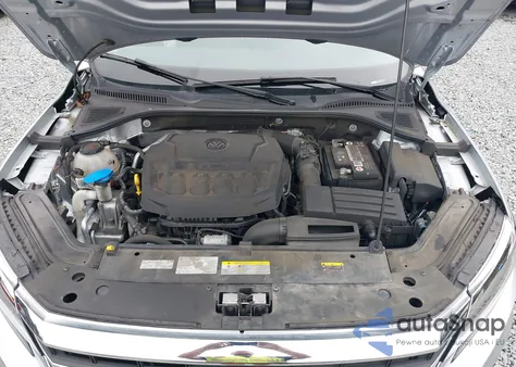 2021 Volkswagen Passat 2.0T Se z USA, uszkodzony, nr VIN 1VWSA7A30MC008155